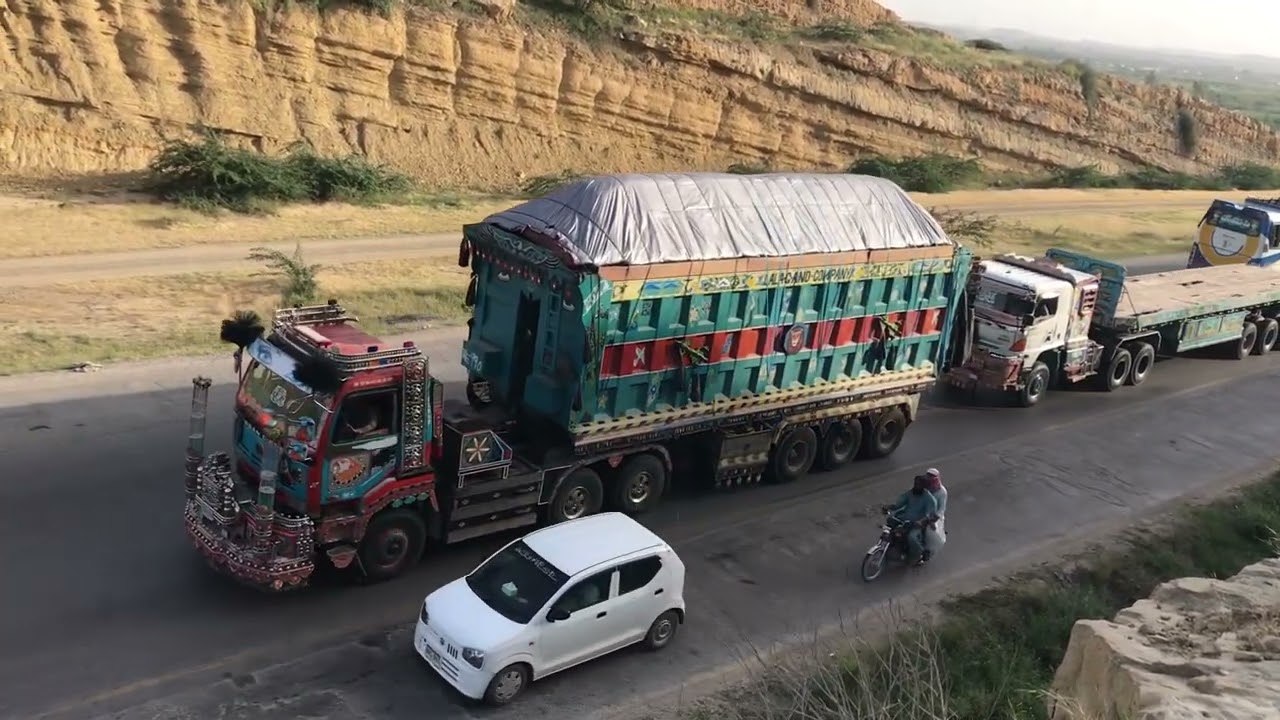80 tons load Hino Nissan 22 wheeler dumpers #heavy # load #dumper #Hino #nissan # viral # video 