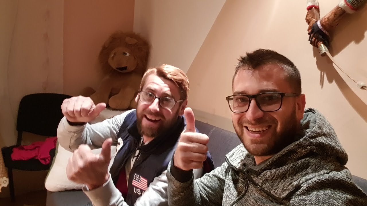 Am făcut programare la hotel! Farse telefonice