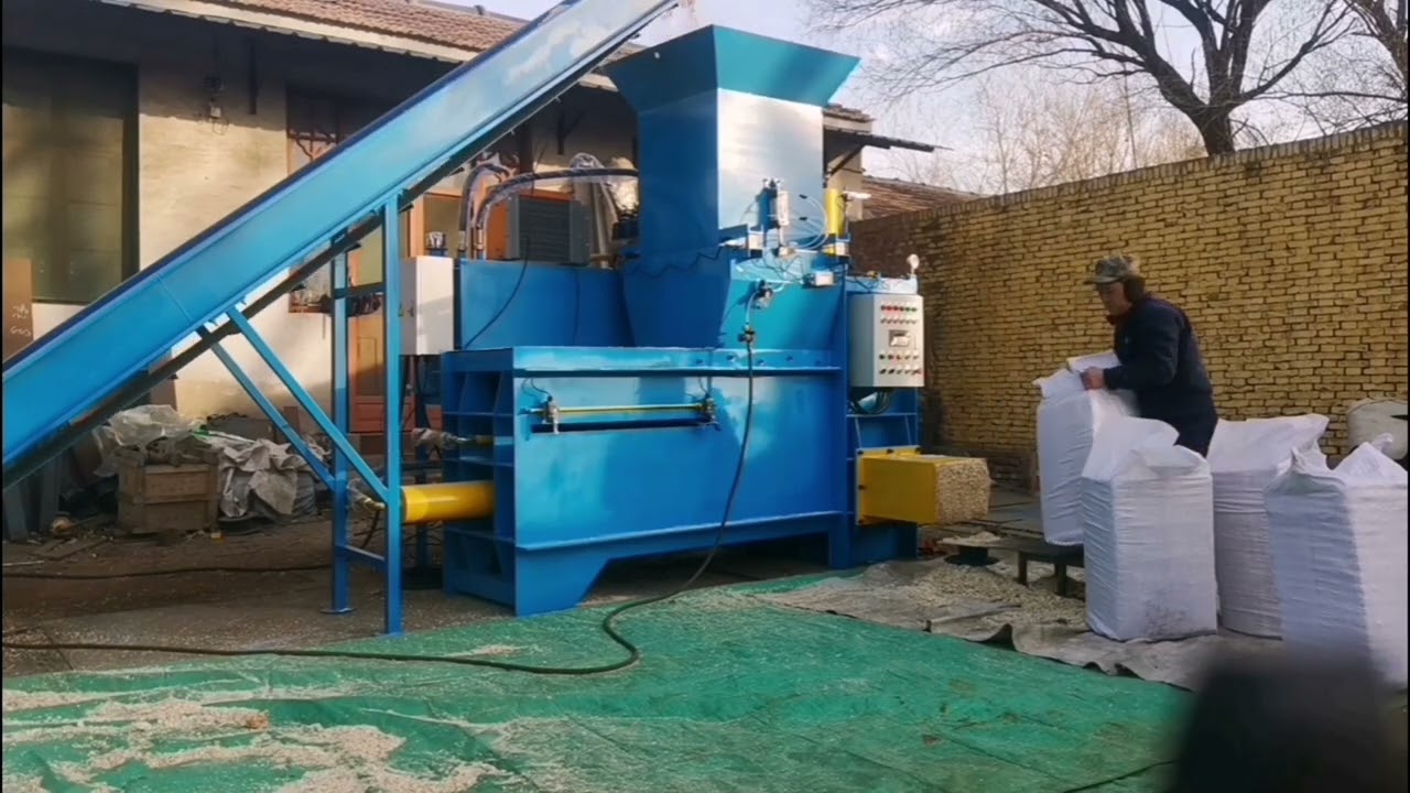 Wood shavings baler. Wheat straw baler