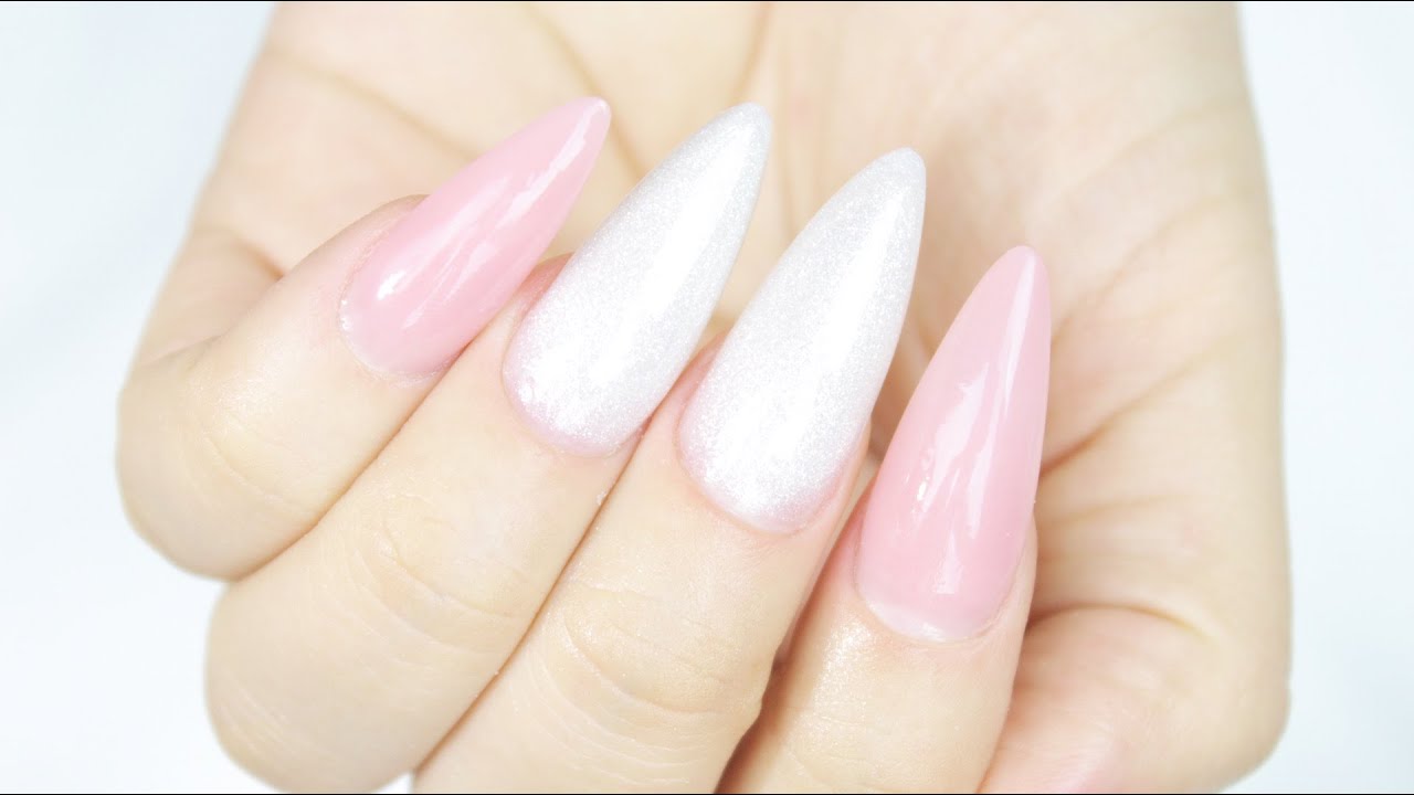 HOW TO: Pink Sparkly Nails ❤️