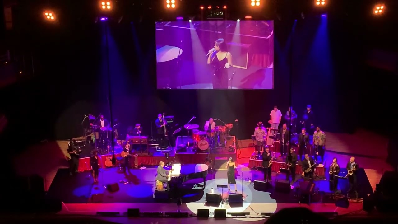 Sumudu, live performance of I believe I&rsquo;m in the house