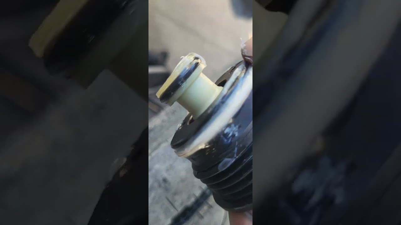 Replacing Freightliner Cascadia purge valve