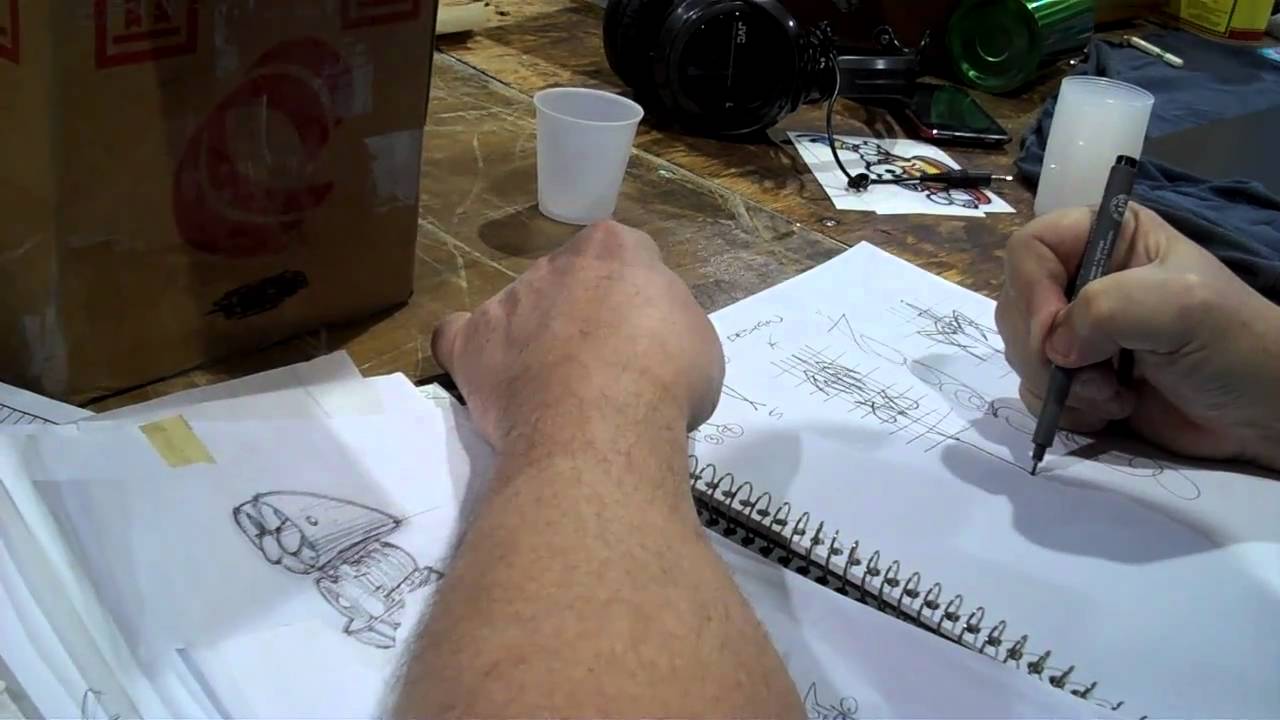 A Pinstriping Lesson from Tramp Warner