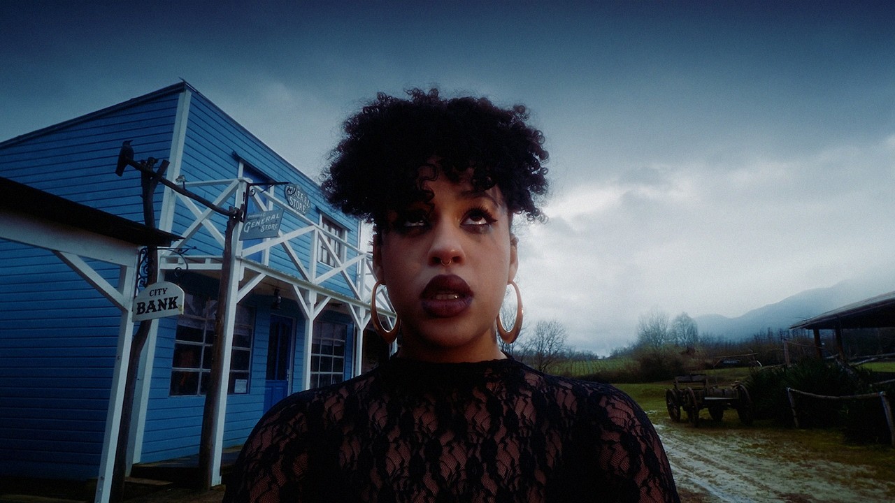 Dinaa - Fossés sous les yeux (Clip Officiel)