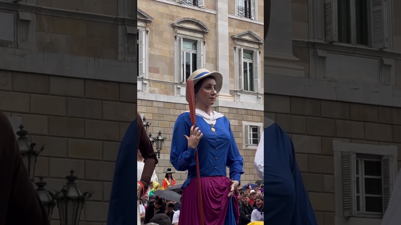 Gigantes (Giants Parade) at Plaça de Sant Jaume - Part 1 #barcelona #spain #lamerce #2024 #gigantes