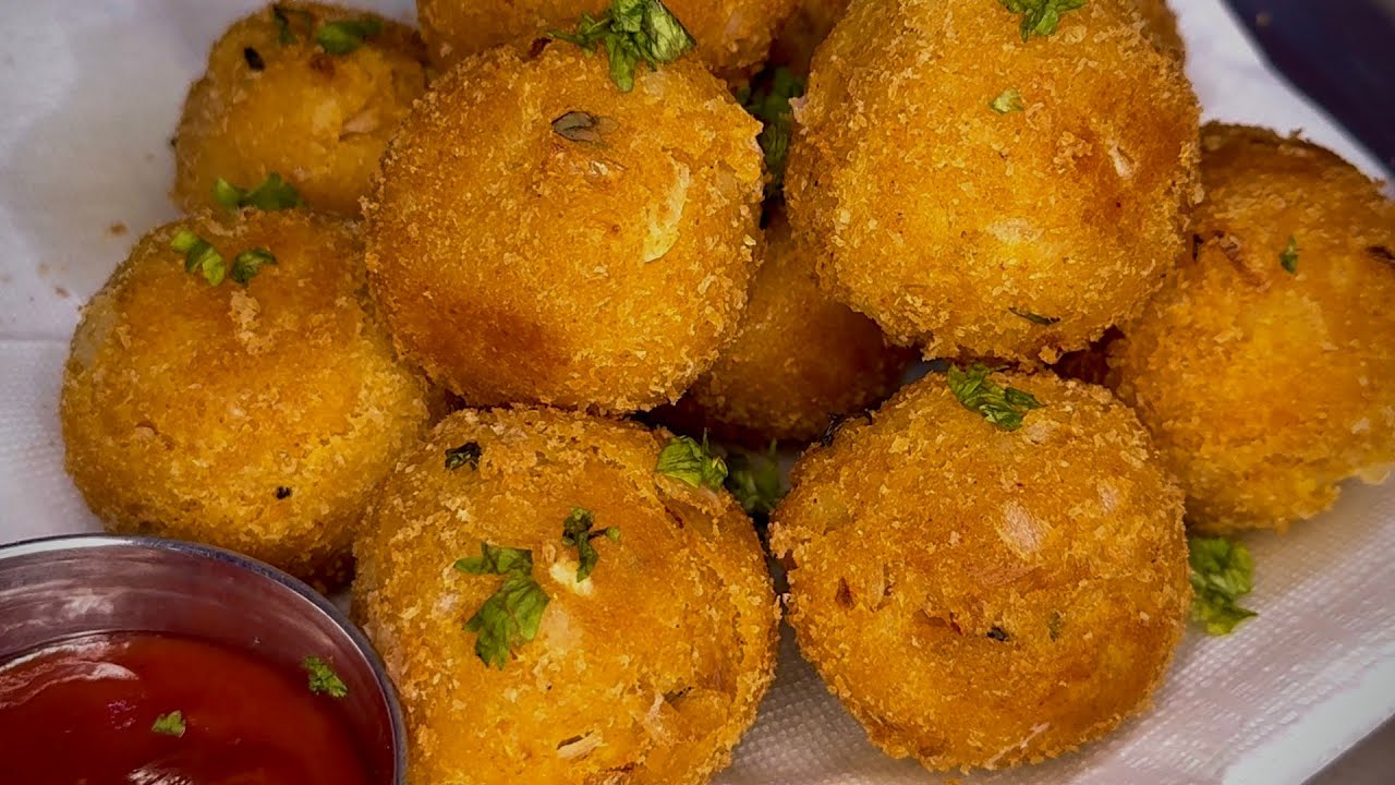 సాయంకాలం ఇలా వేడి వేడిగా చేసి పెడితే మీ ఇంట్లో అందరూ ఫిదా అవ్వాల్సిందే😋 //veg cheese Balls recipe 👌