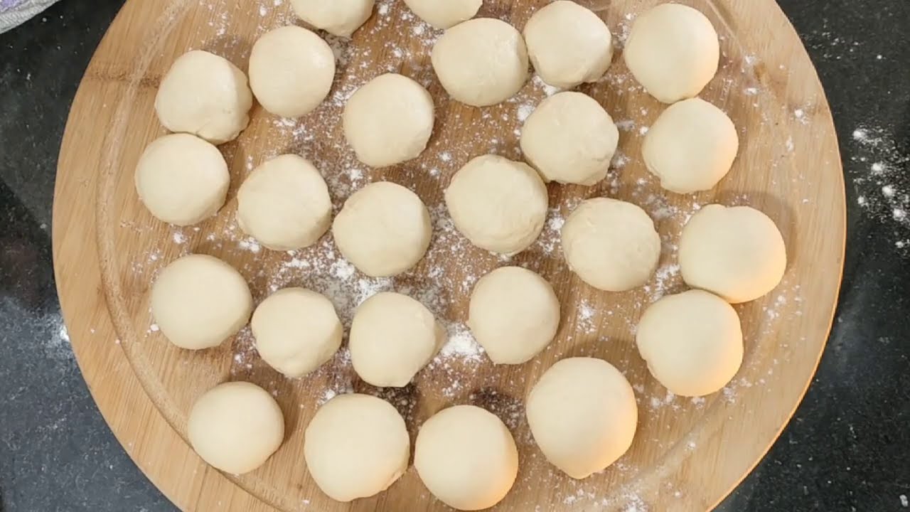 فطاير هشه جدا للفطار والعشاء واللانش بوكس مش هاتبطلي تعمليها👌🏻😍😍 فاطمه ابوحاتي