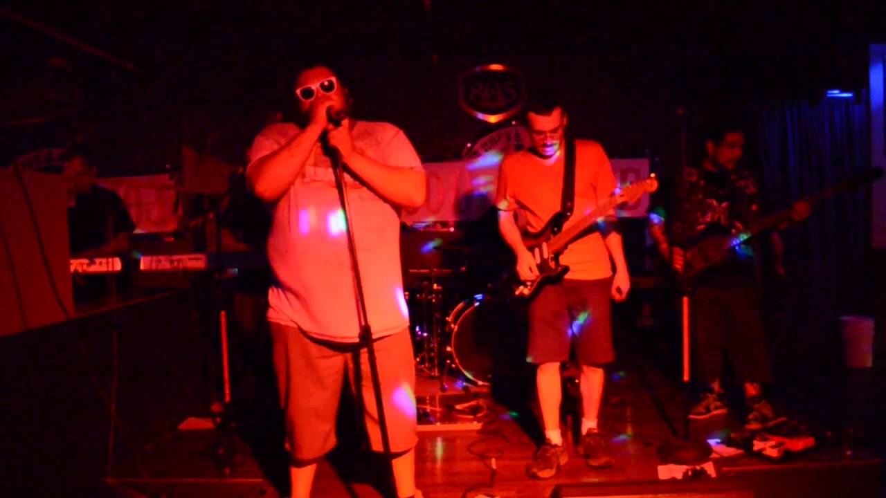 Grite-Leon performing Chinako