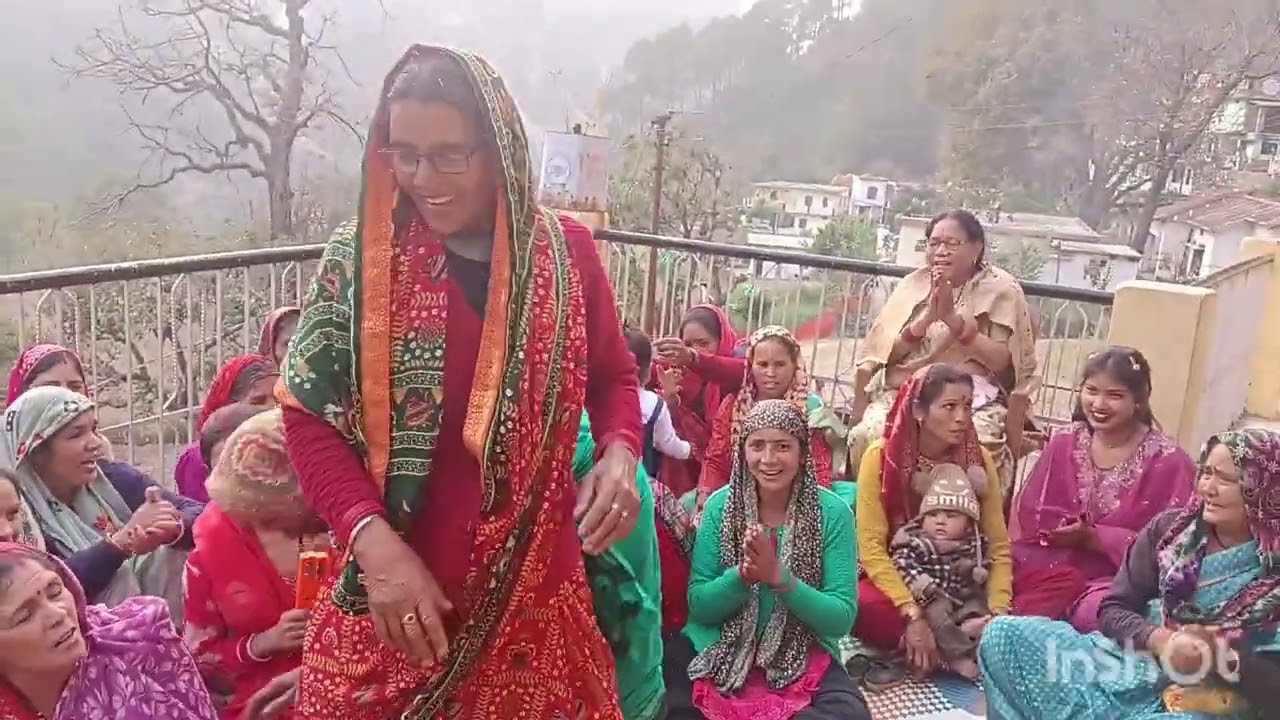 गांव में कीर्तन