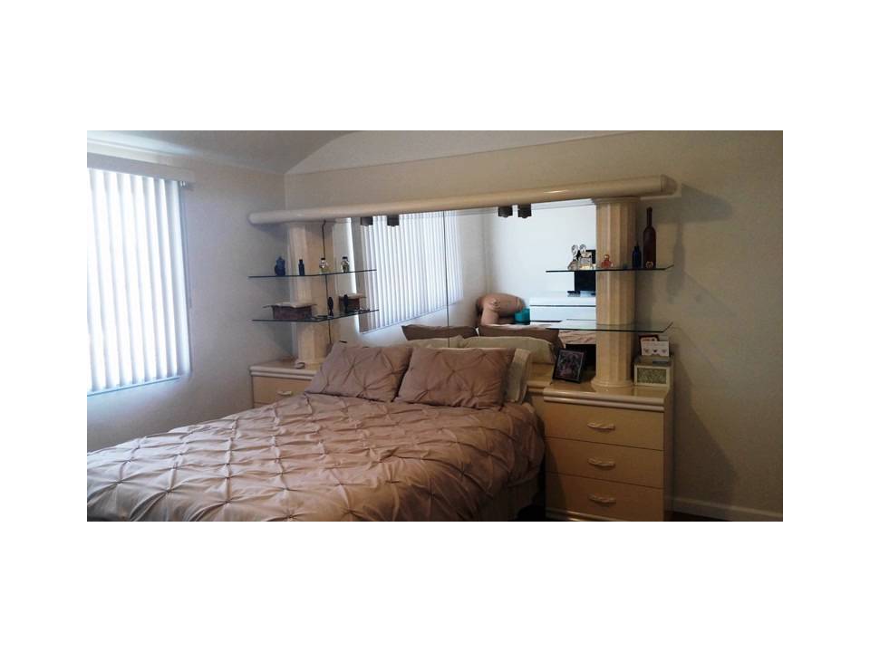 5836 S  La Brea Avenue, Los Angeles CA 90056