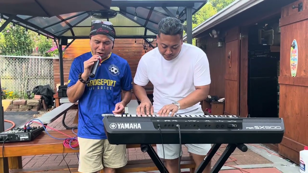 LAO LONGS SINGS IN U S A Bridgeport CT 