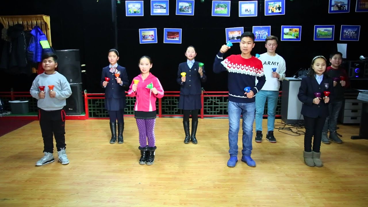 Blue Sky Children   Somewhere over the rainbow handbells