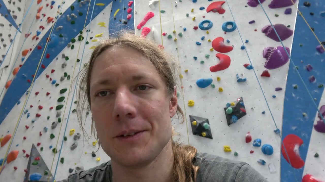 Klimmen met Beer: klimzaal Bleau in Gent Februari 2026