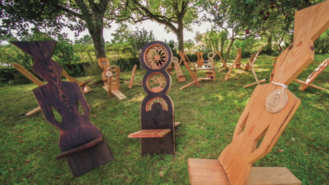 yourte et chaises palabres