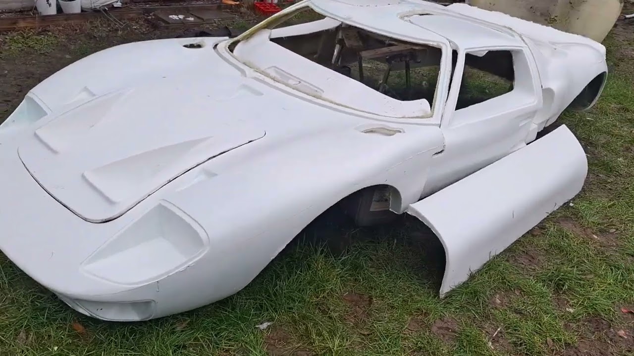THE MAKINGS OF THE GT40 MK1 BODY 