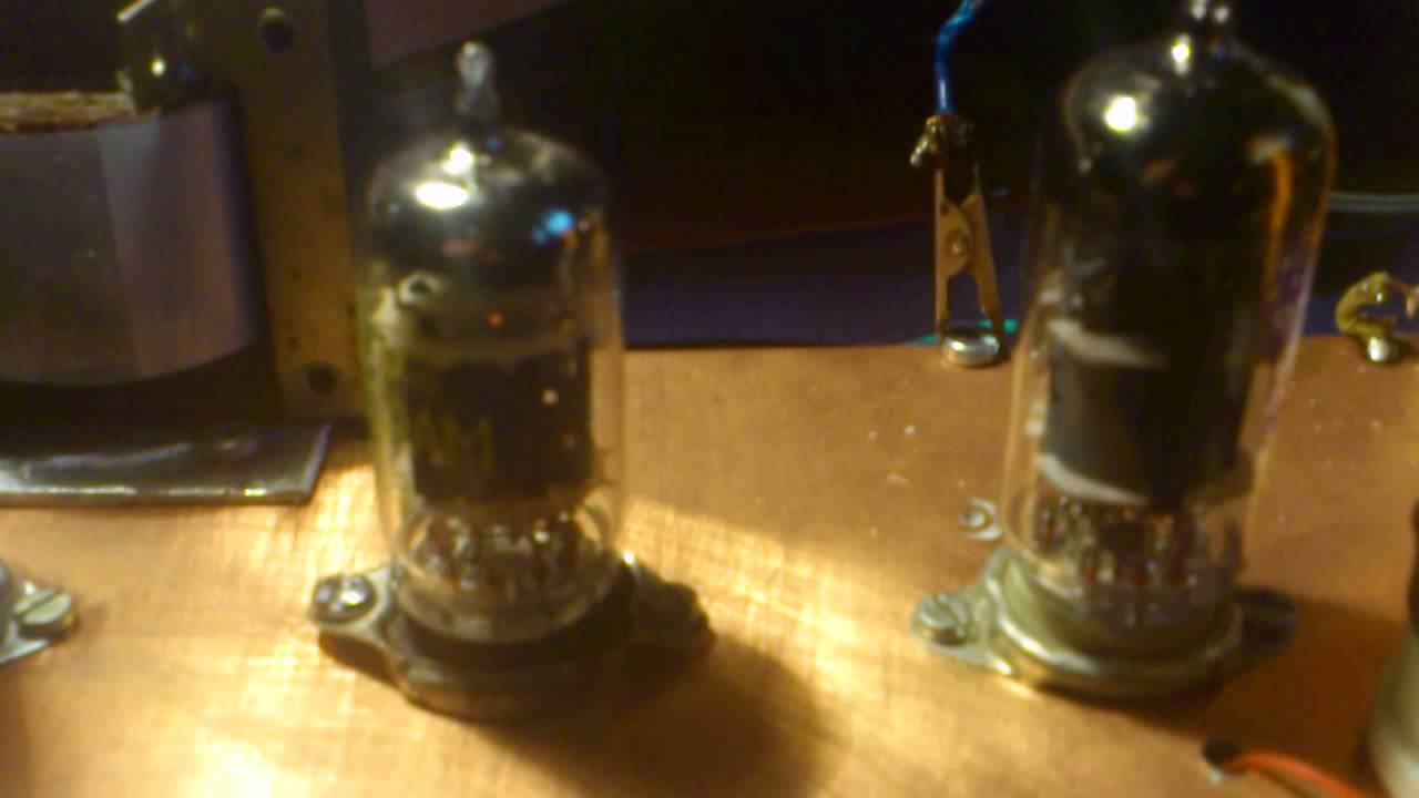 Regenerative receiver with valve tube
