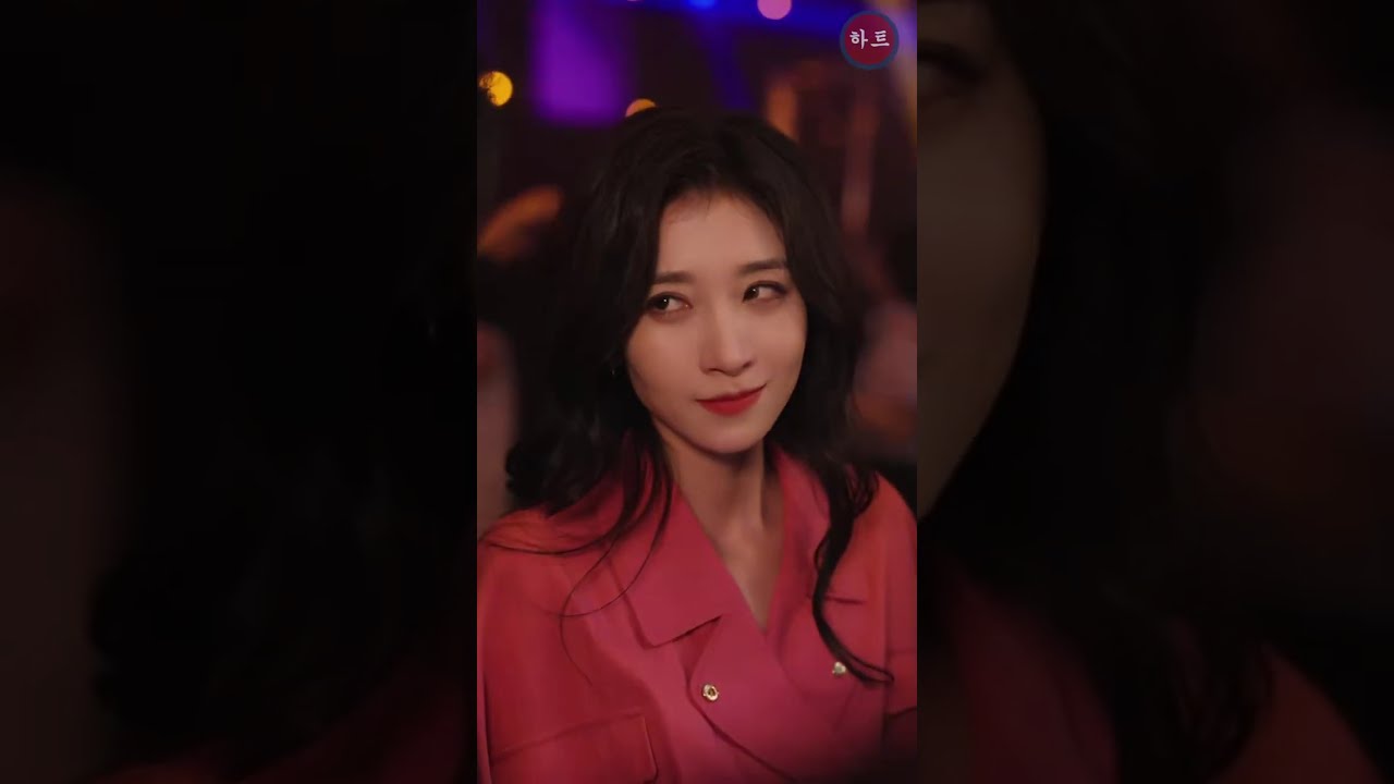 소설 속 재벌남의 첫사랑 대역으로 빙의했다. 그녀가 돌아오자 돈을 받고 떠났지만&hellip; 사랑하지 않는다던 그는 눈이 돌아가 나를 붙잡아 거칠게 가뒀다. &ldquo;나, 후회해.&rdquo;