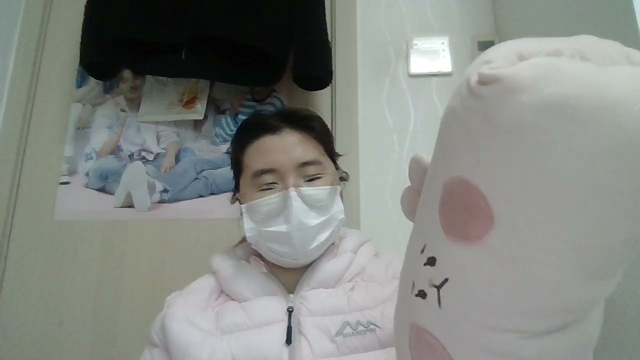 가방 1번 더 소개하기, 남은 겨울방학 잘보내세요. 오늘도 행복한 하루 보내세요.(초,중,고 쉬는시간 책상에서 낮잠 잘때 필요한 물건 공개하기! 수업 종 울릴때 꼭 기상 하세요 .