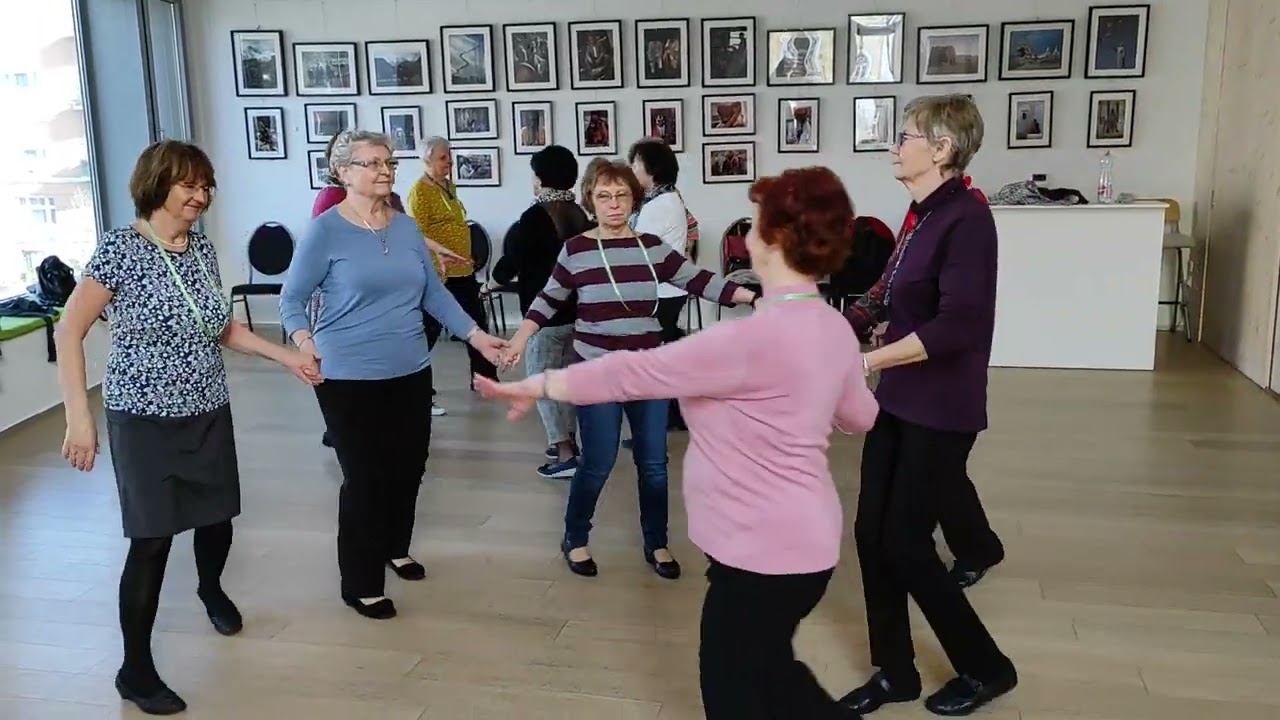 DOS a DOS Trio a Hegyvidéki Kulturális Szalonban