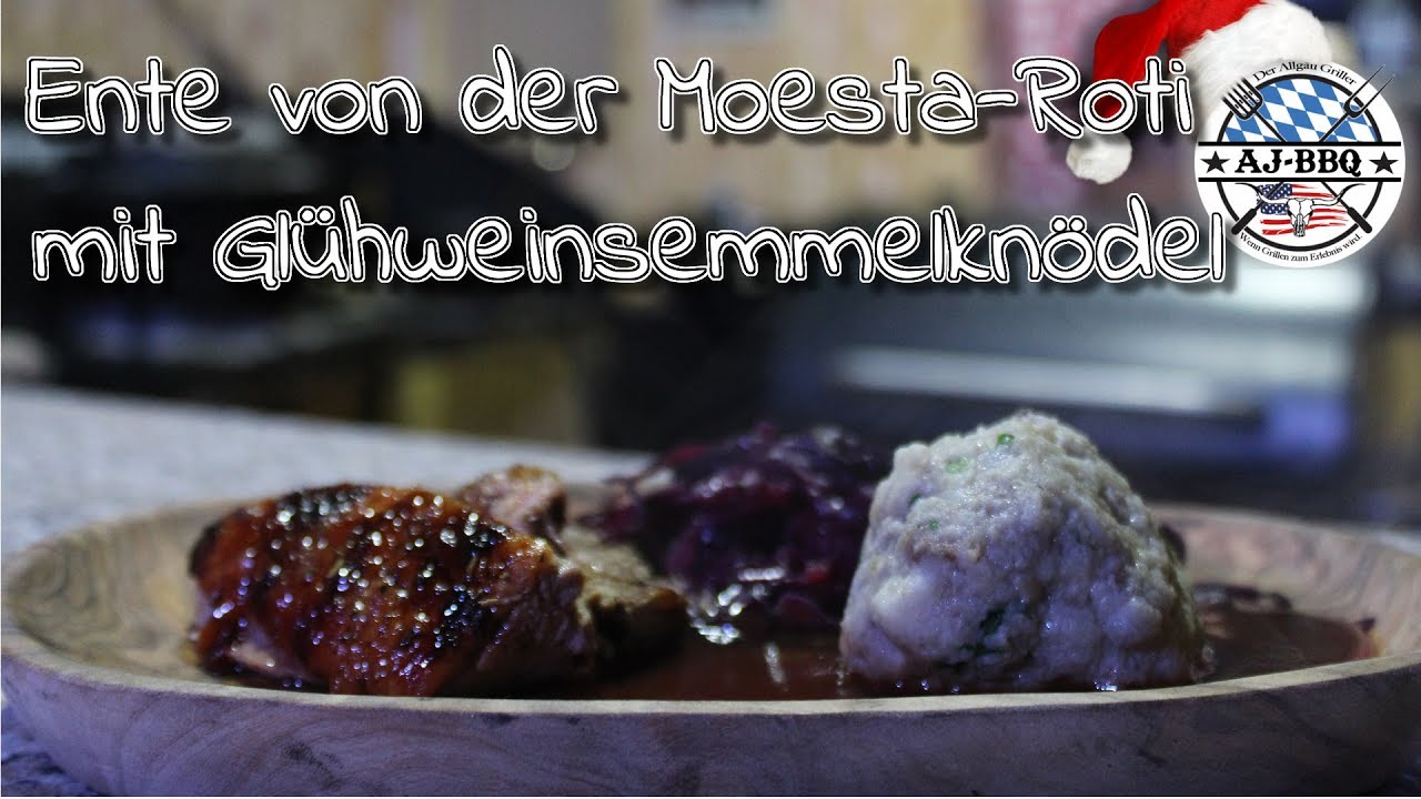 Weihnachtliche Ente mit Glühweinsemmelknödel vom Kugelgrill #181