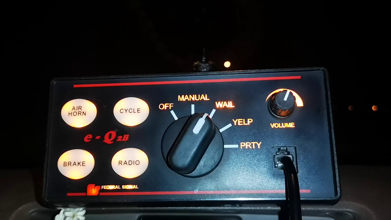Federal Singnal​ eQ2b