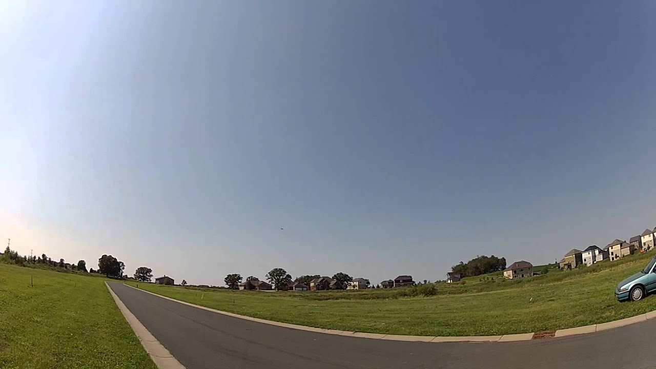 Flying my Vintage Carl Goldberg Eagle 2 - MAIDEN FLIGHT!