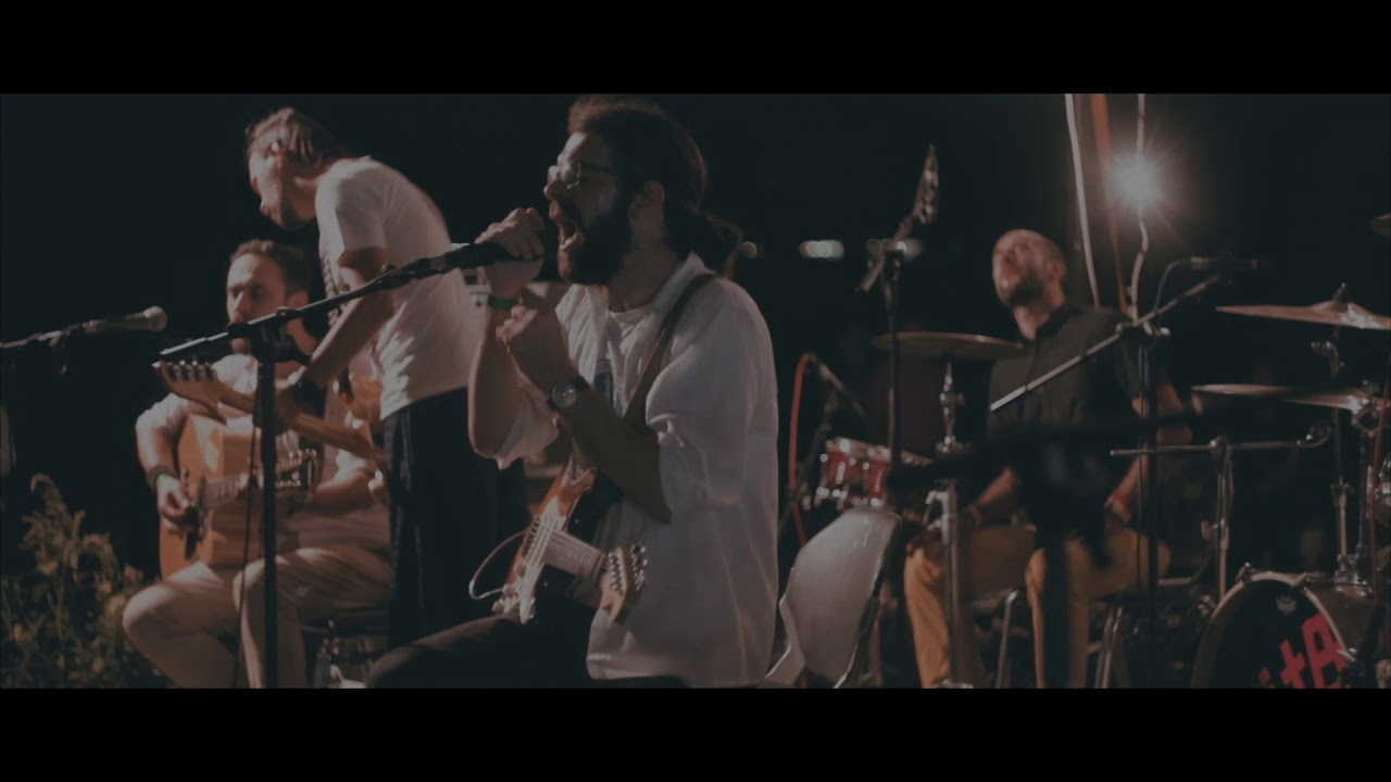 Robin and the Backstabbers - Arhanghel'sk // live la Backyard Acoustic Season