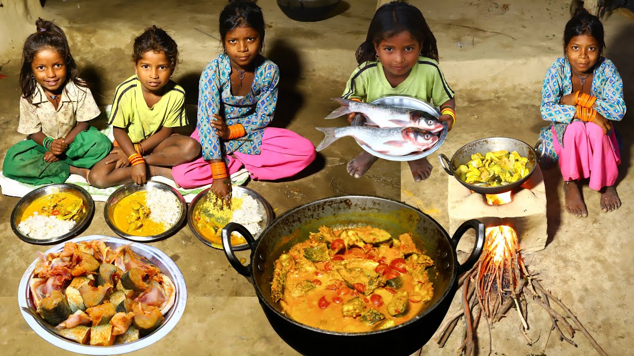 Santali Tribe Children Cooking Tribal Village Style Fish Curry || Nepali Rural Village Kitchen