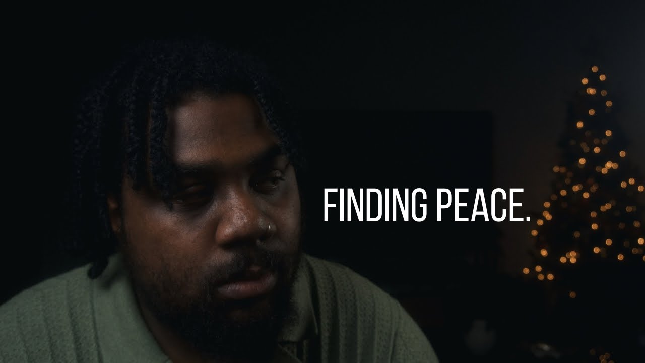Christmas at Home | Finding Peace In Quiet Moments