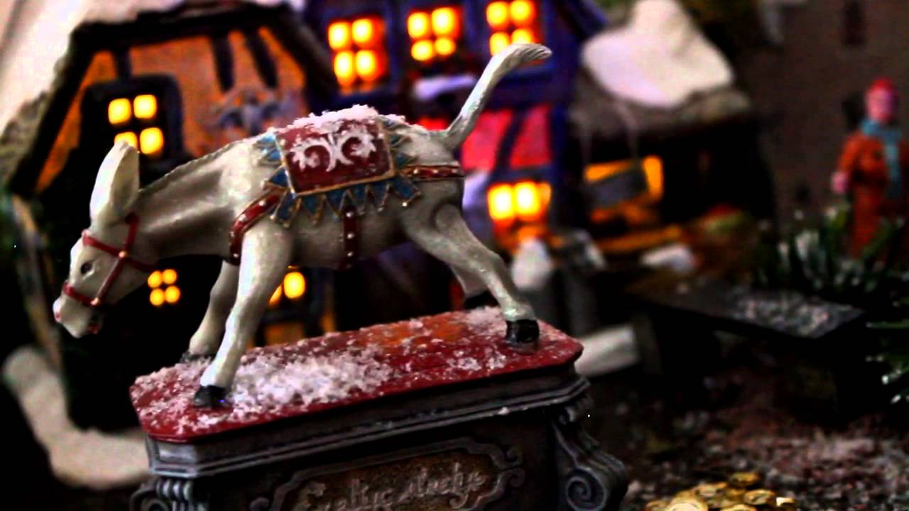 Ons kerstdorp / miniatuur sprookjesbos van de winter Efteling Luville kerst dorp