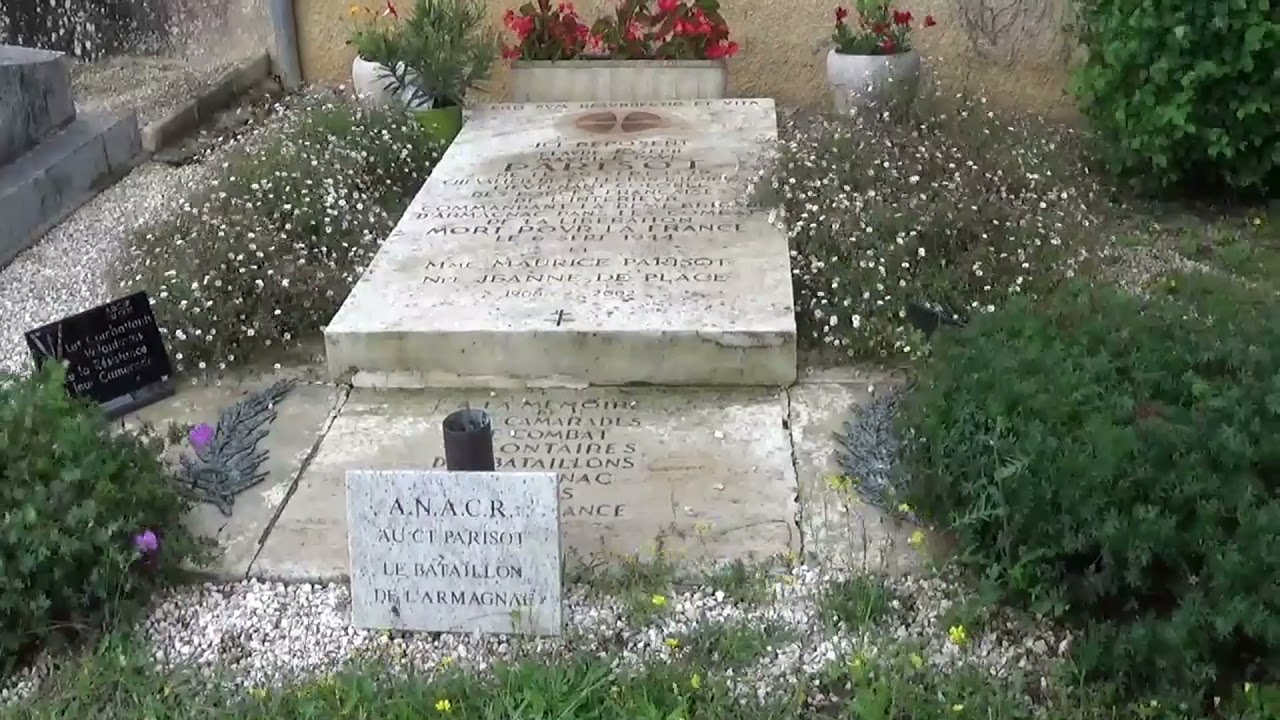 s&eacute;pulture du lieutenant colonel PARISOT dans le cimeti&egrave;re de Saint Go commune de Bouzon Gellenave