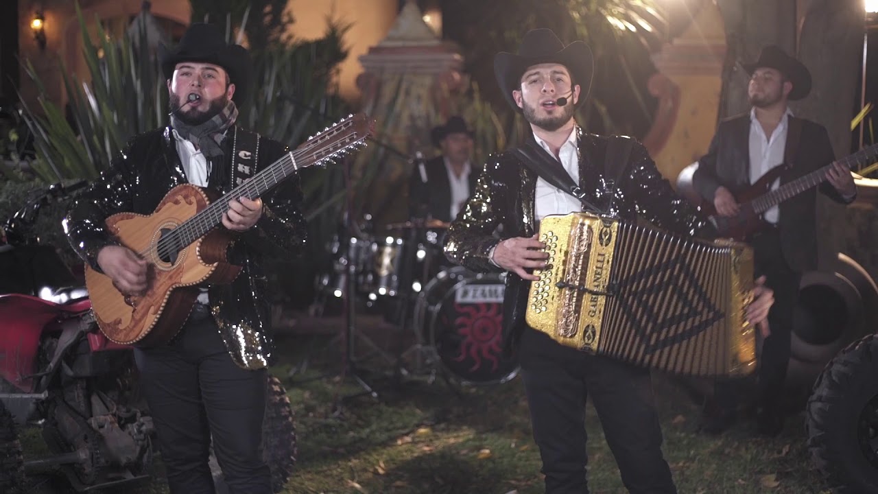 CHUY Y MIGUEL VEGA DESDE LA CUADRA - TE VI BONITA
