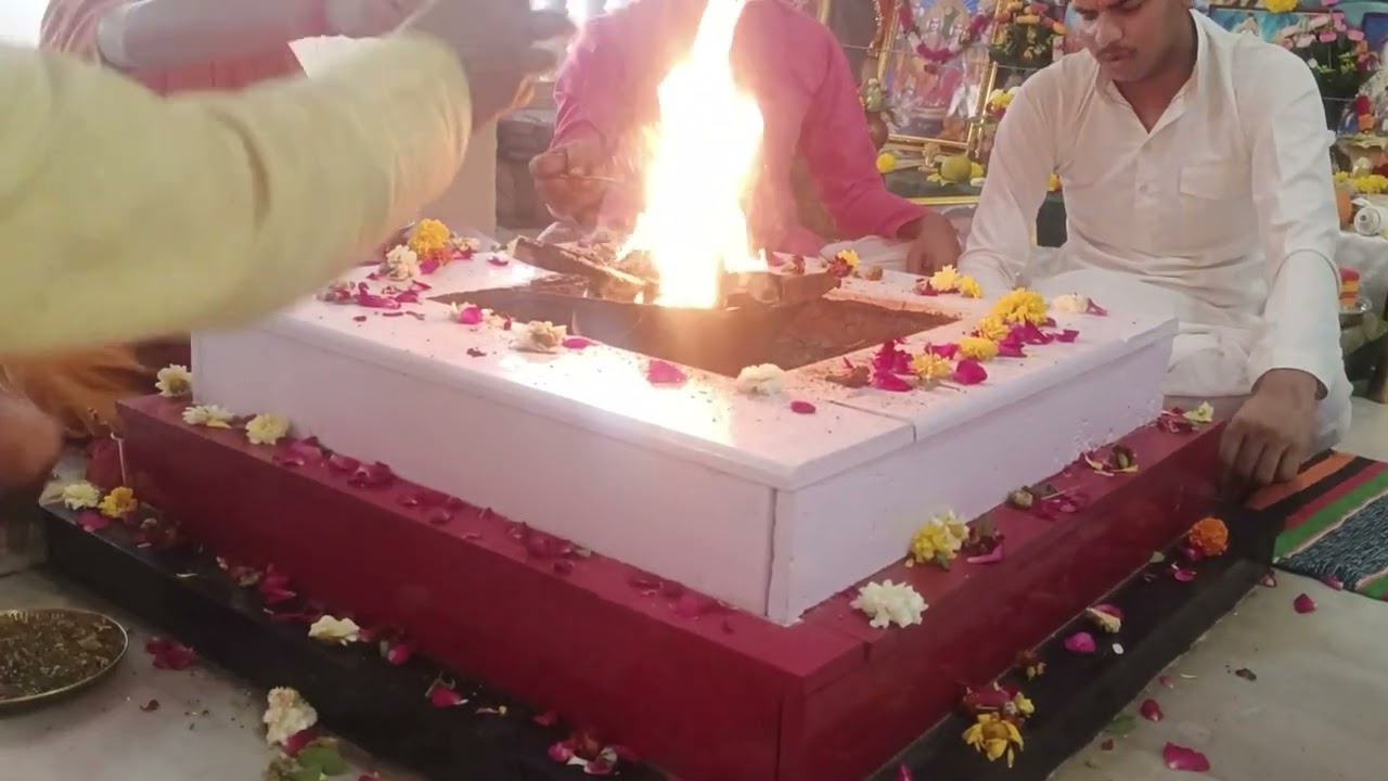 Mahamrityunjaya homam by Vedic scholar Brahmins in Shiv temple