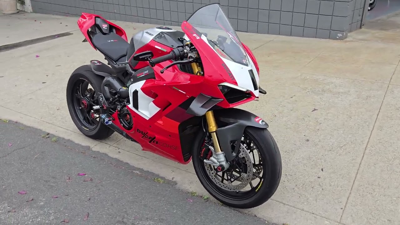 2024 DUCATI PANIGALE V4 R