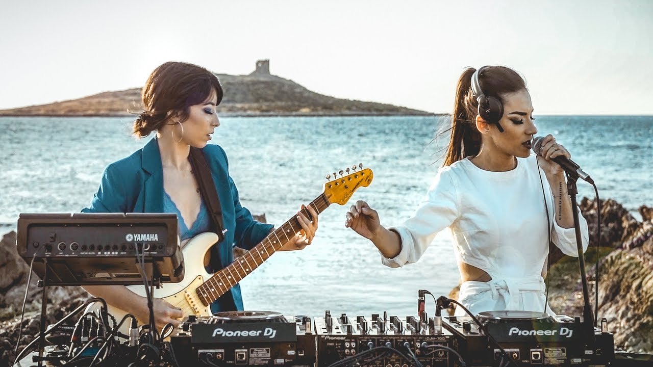 Giol&igrave; & Assia - #DiesisLive @Isola Delle Femmine, Palermo [Handpan Set]