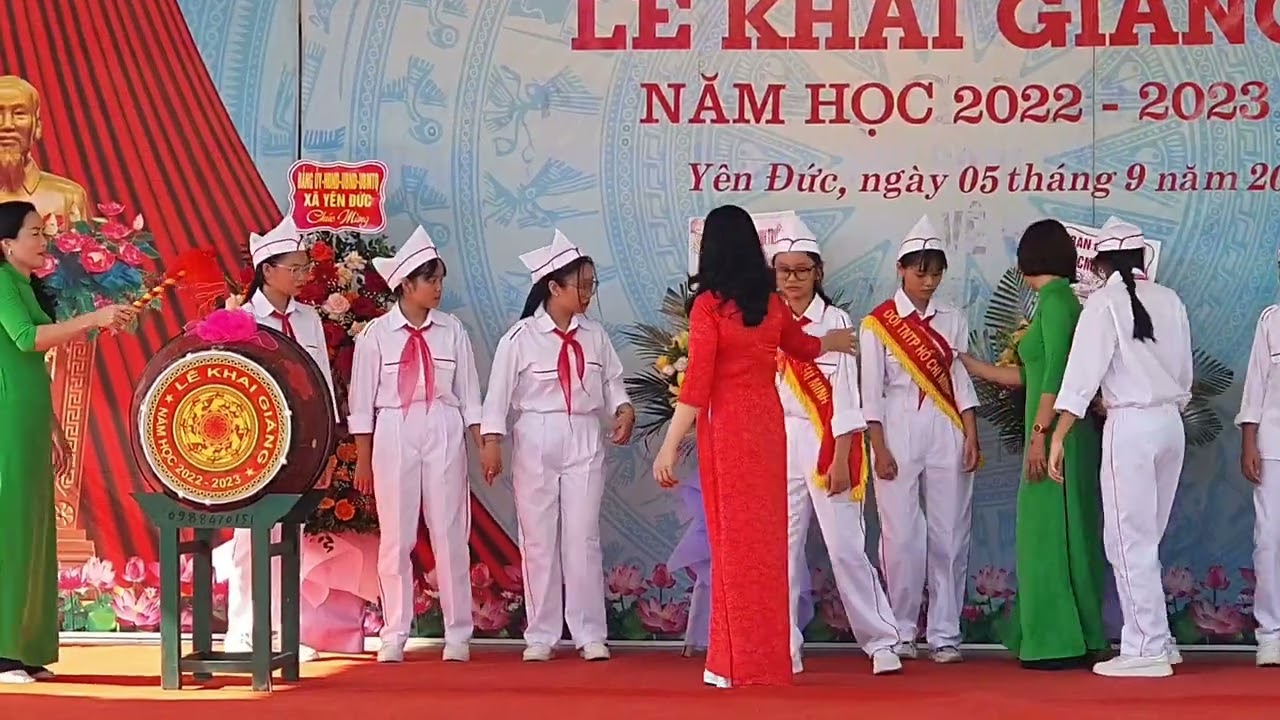 Tiếng trống khai giảng năm học mới 2022-2023 của trường THCS Yên Đức
