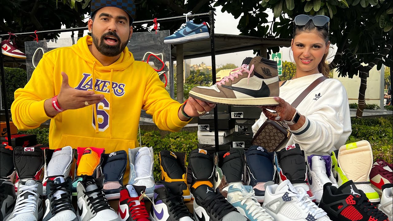 she Gifted me 2lakhs Rs Shoe❤️❤️ *TRAVIS SCOTT* In Biggest Sneaker Festival😱😱