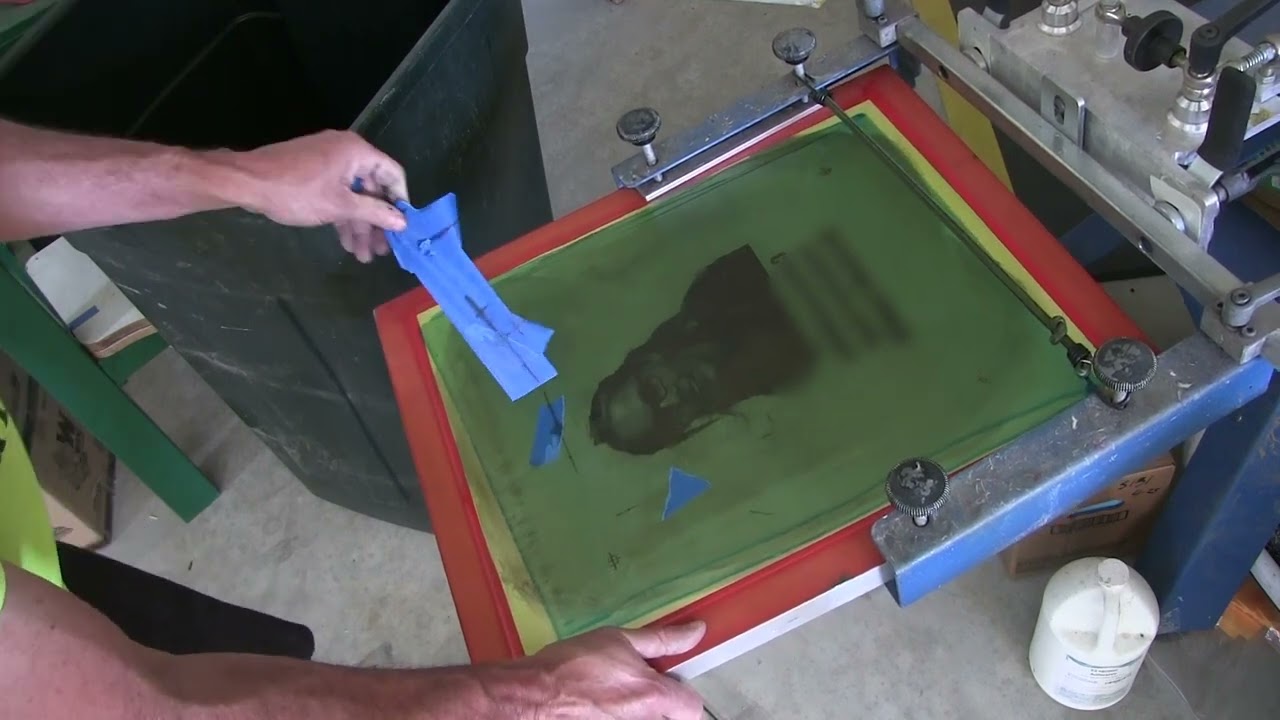 DIY Screen Printing How To: Reclaiming Screens