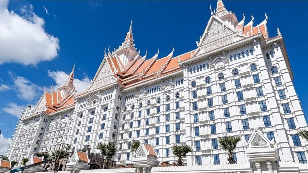 អ្នកច្បាប់រិះគន់ក្រសួងមហាផ្ទៃរឿងយកសារអំពាវនាវលោក សម រង្ស៊ី ទៅគំរាមរម្លាយគណបក្សនយោបាយ