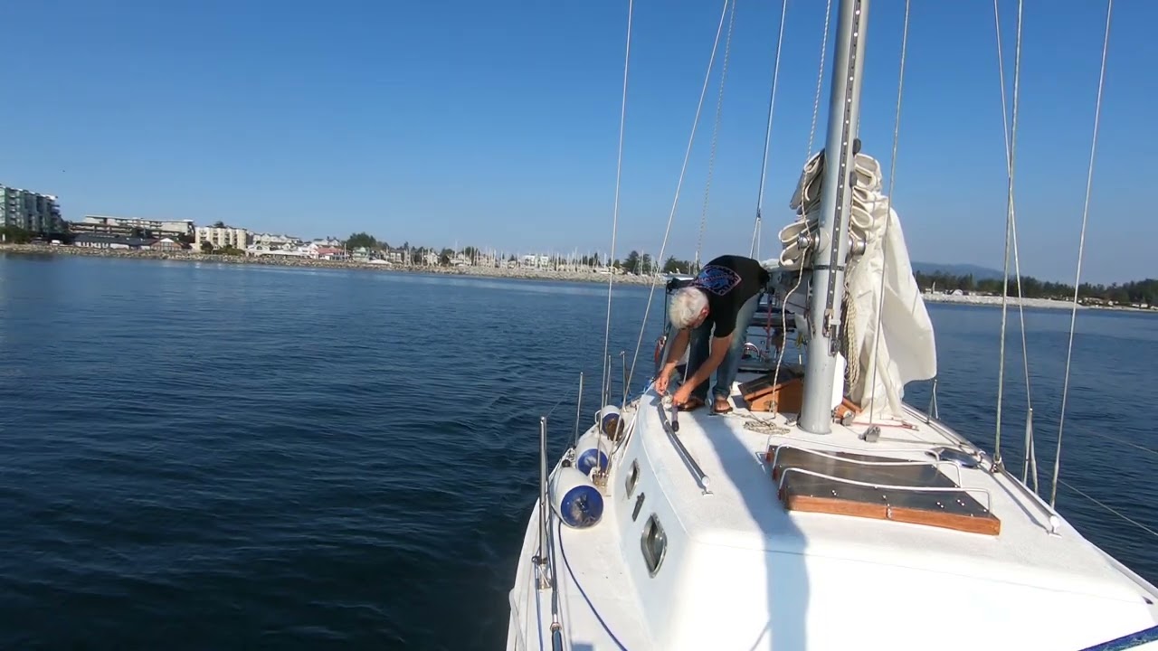 Leaving the dock solo Cal 34, Sidney, BC