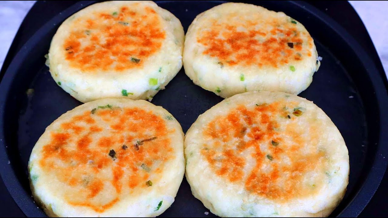 手抓葱饼 手抓葱饼这样做 #葱花饼，手抓饼，暄软，做法简单，比包子香