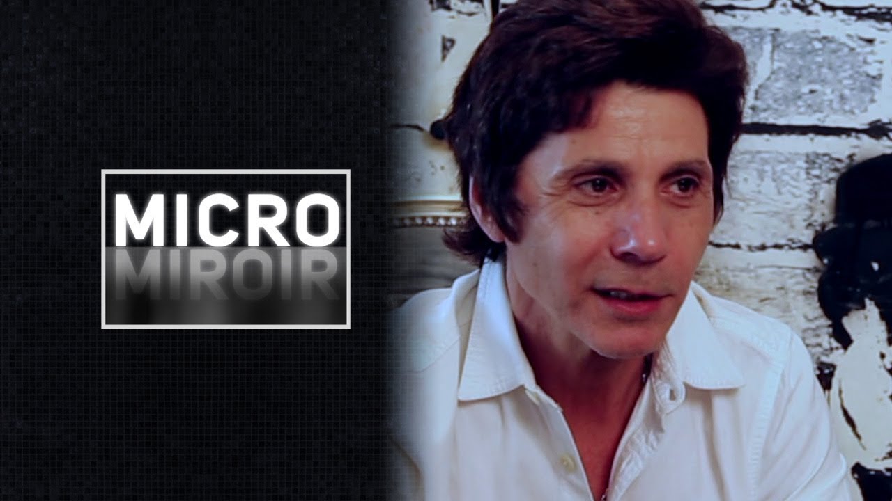 Micro miroir - Les passants vont-ils reconnaître Jean-Luc Lahaye ?