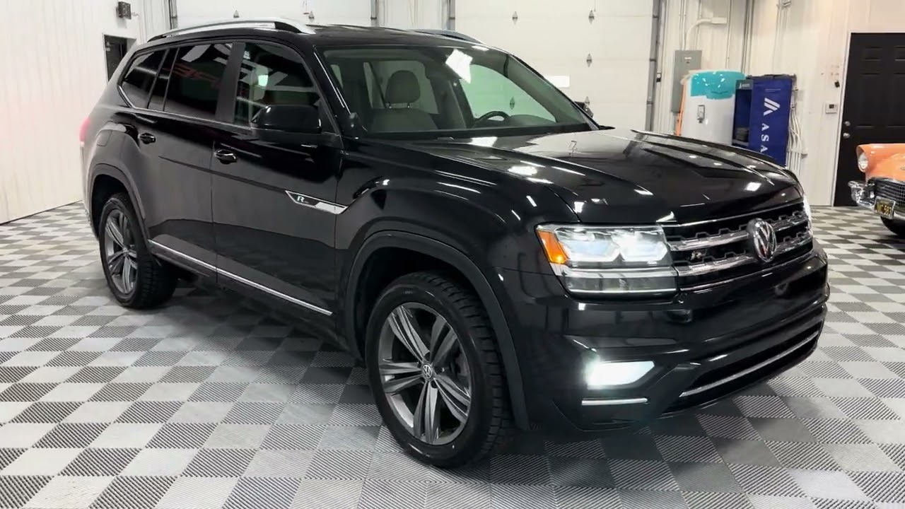 2019 Volkswagen Atlas SE R-Line Cold Start and Walk Around