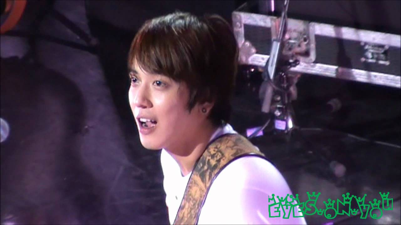 120922 CNBlue In London Concert - Goodbye and Thank You Stage Close Up Fancam