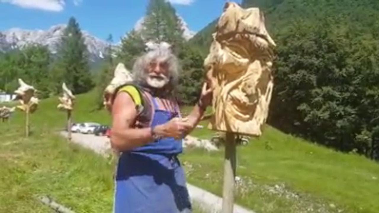 La nuova galleria di sculture di legno a cielo aperto di Mauro Corona a Erto