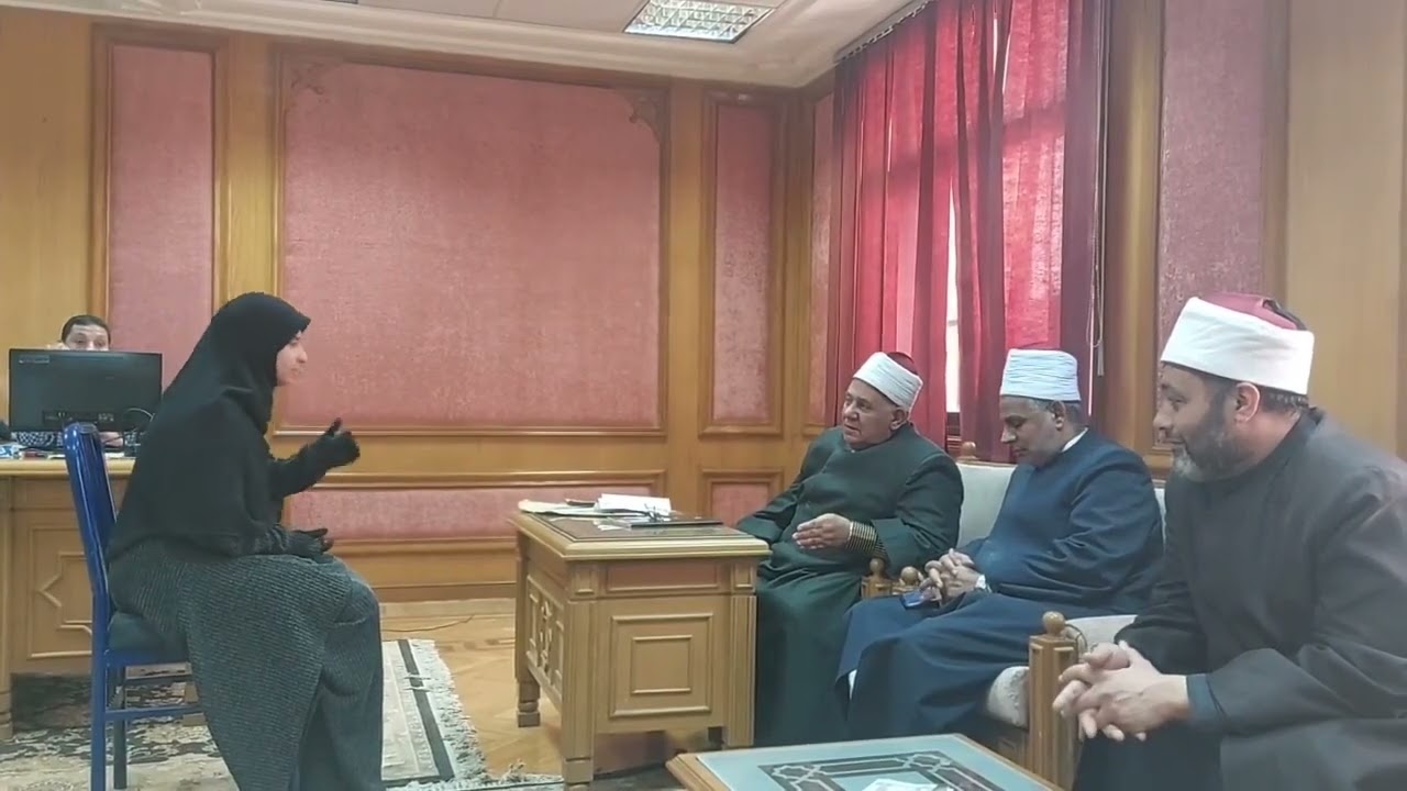سرعة بديهة وصوت عذب وأداء متميز