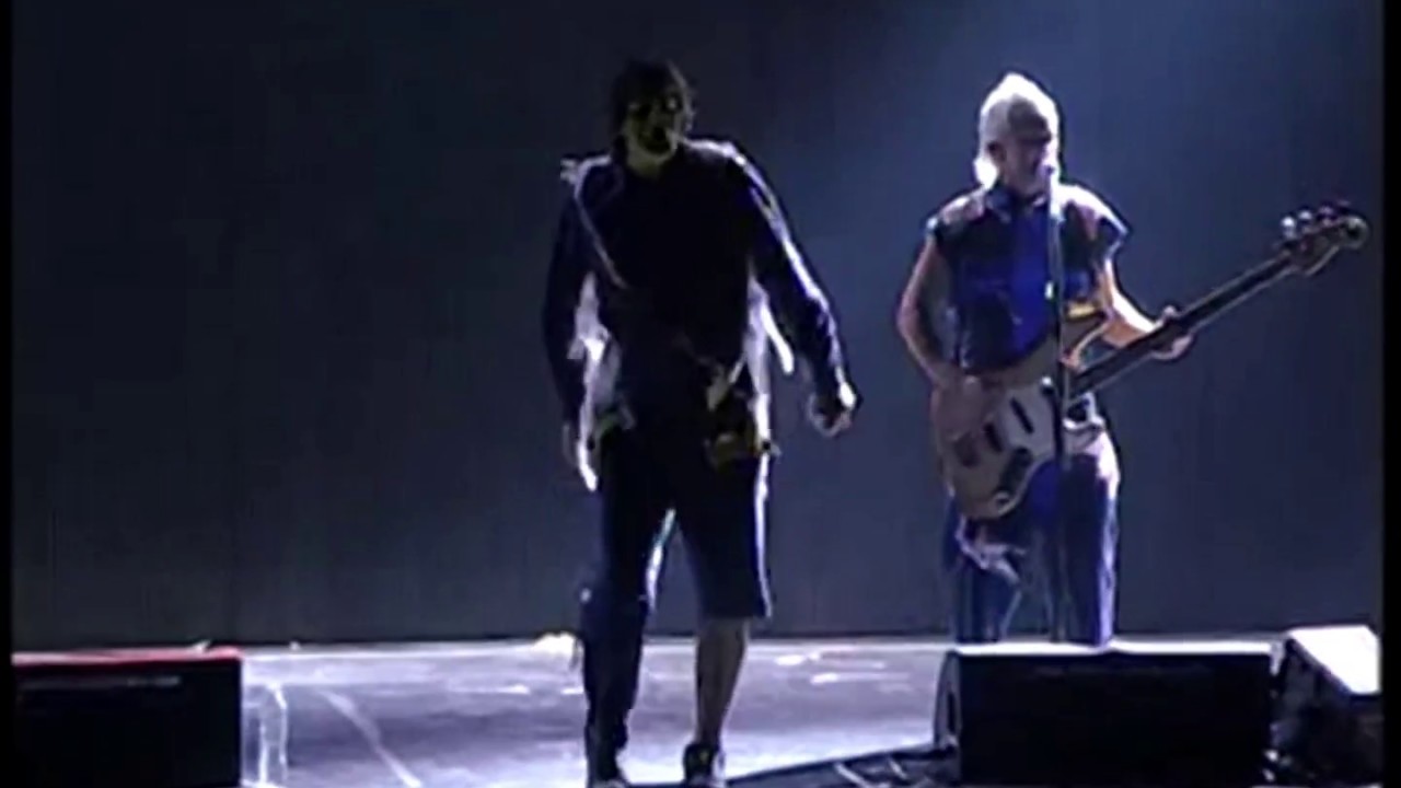 Los Piojos - Cruces y Flores (Quilmes Rock - 5/4/2008)