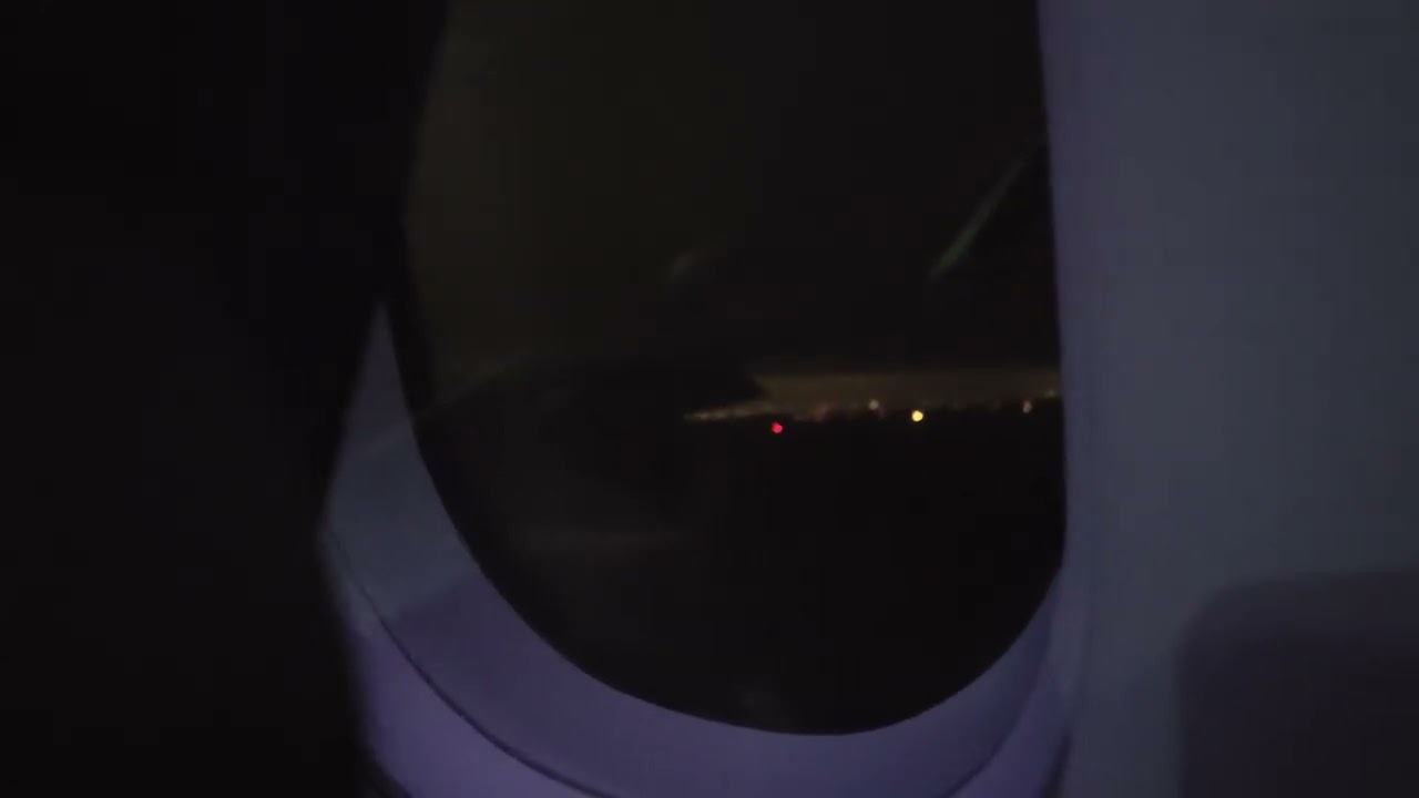 SAS A320NEO Landing at Copenhagen airport runway 04L