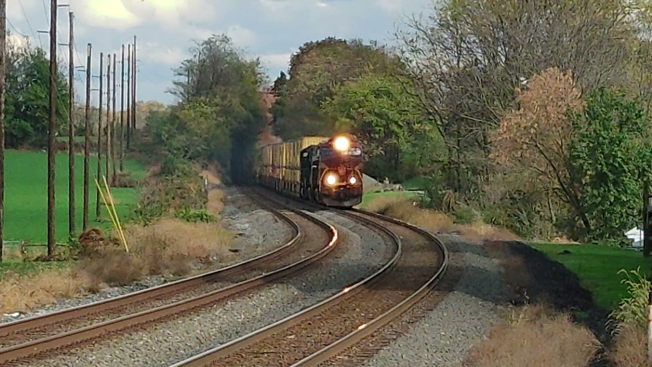 Pennsylvania Railroad Heritage Unit (NS 8102) ES44AC leading through Richland!!!
