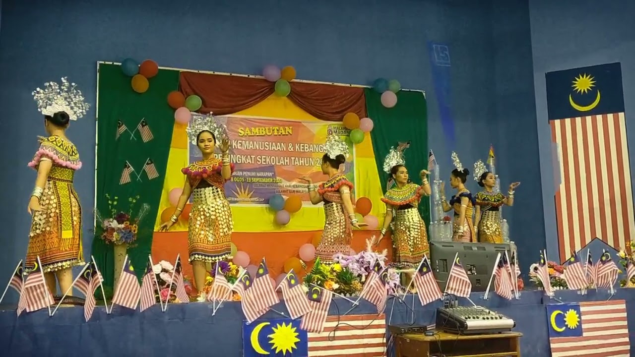 Simpan sini Tarian Ngajat Indu Smk Nanga Dap, Majlis Penangguhan Bulan Kemerdekaan 2023.